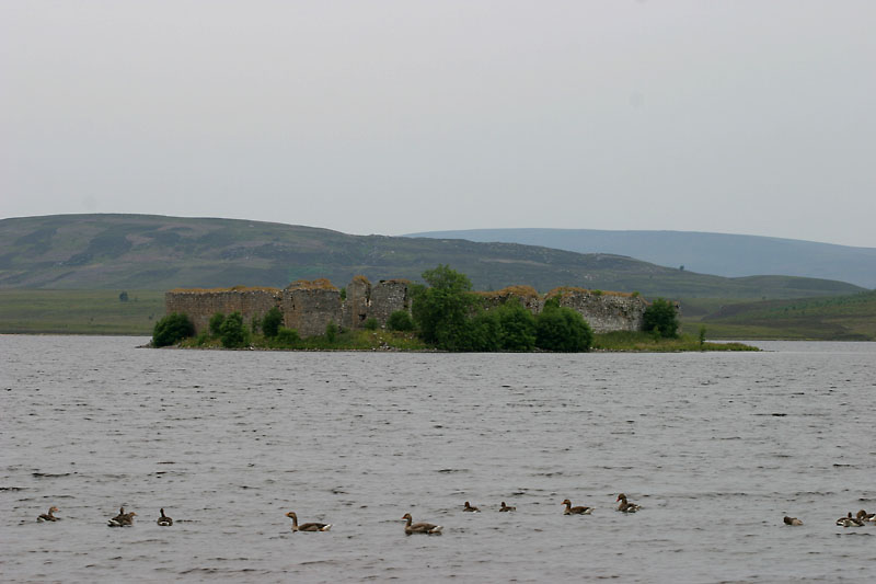 lochindorb castle